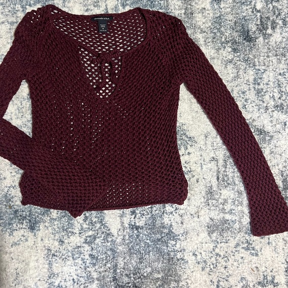 Abercrombie crochet sweater - Picture 2 of 5